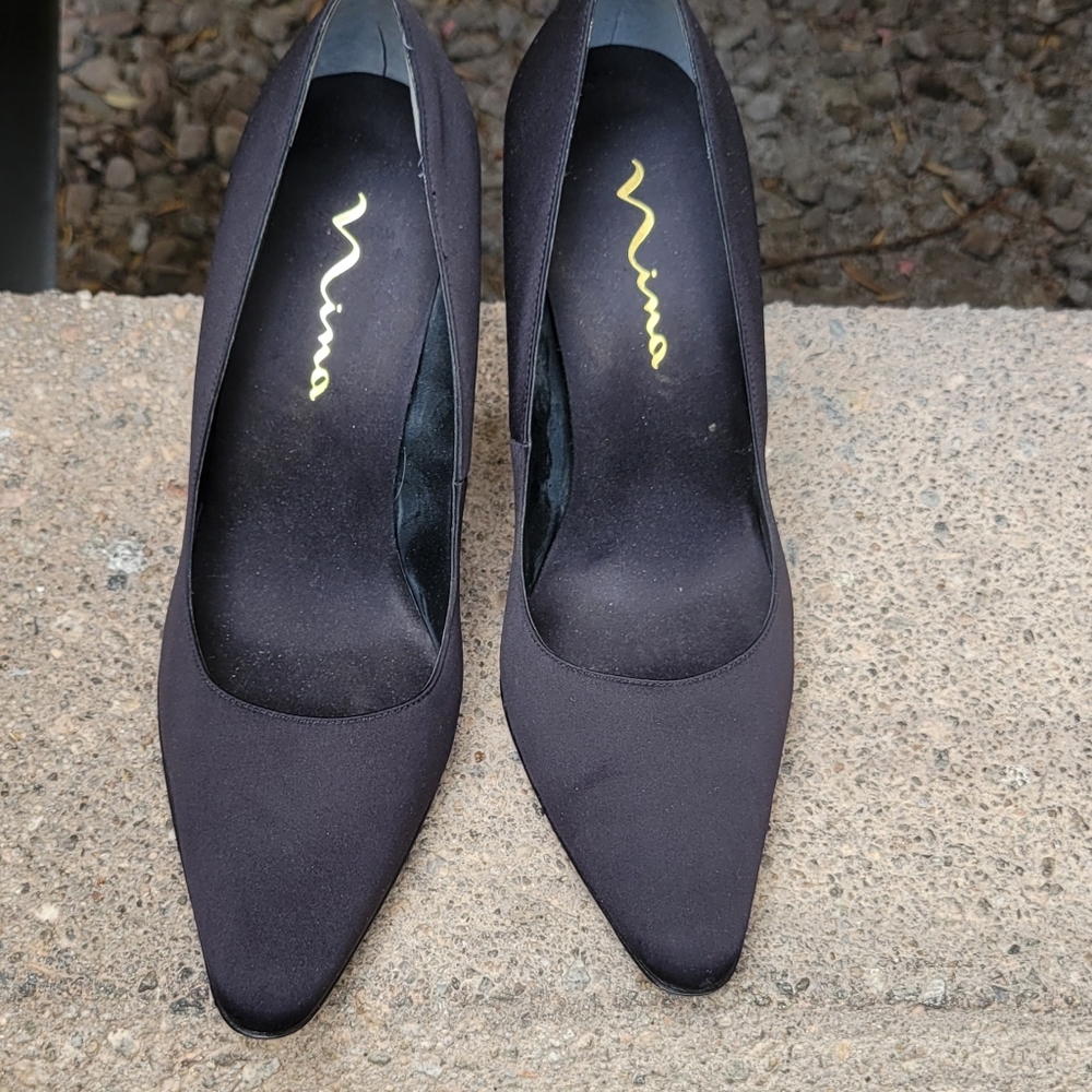Nina Black Satin Pump Business Casual Size 10